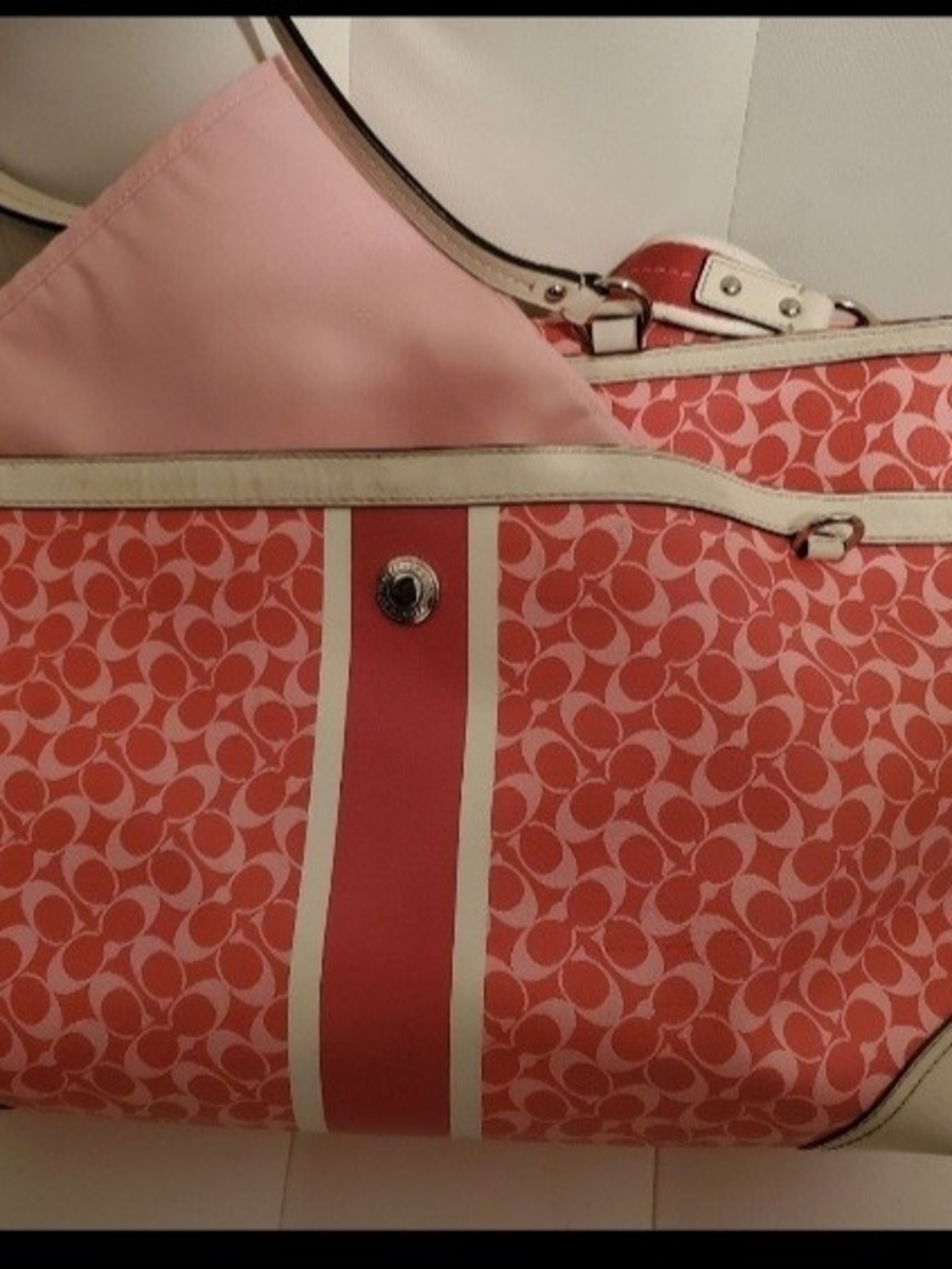 Coach Coral/ Pink Diaper Bag With Changing Pad & Lots Of Storage Comartments.
